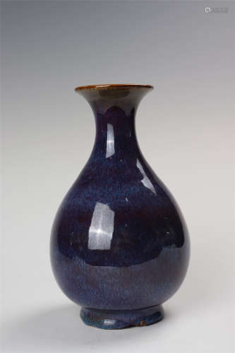 窑变玉壶春 A flame glazed Yuhuchun vase