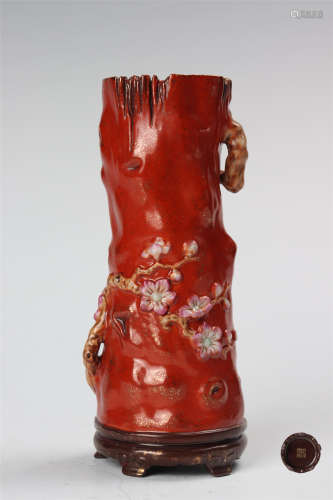 红釉刻花摆件 A red glazed carved porcelain