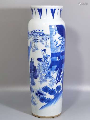 青花人物故事梅瓶 A blue and white Meiping vase painted with figures