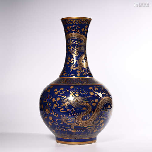 Qing dynasty Guangxu powder enamel bottle with dragon pattern