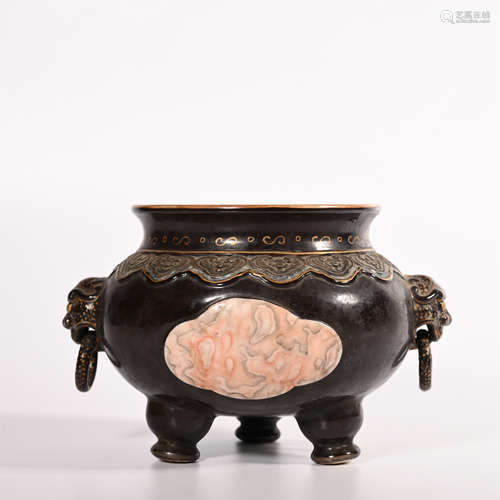 Three foot censer in Qianlong of Qing Dynasty