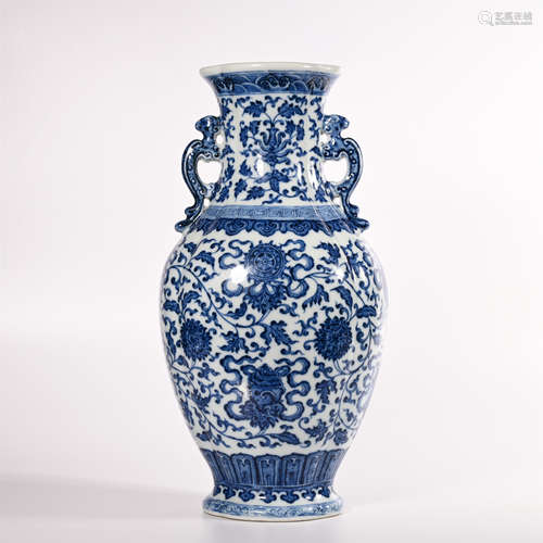 Qing Qianlong blue and white double ear vase