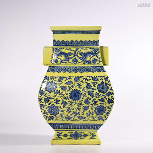 Qing Dynasty Qianlong yellow color blue and white double ear vase with lotus pattern