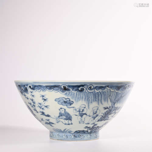 Ming Xuande blue and white bowl