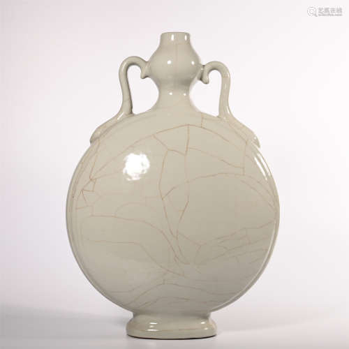 Qing Dynasty Qianlong imitation Ge glaze flat pot