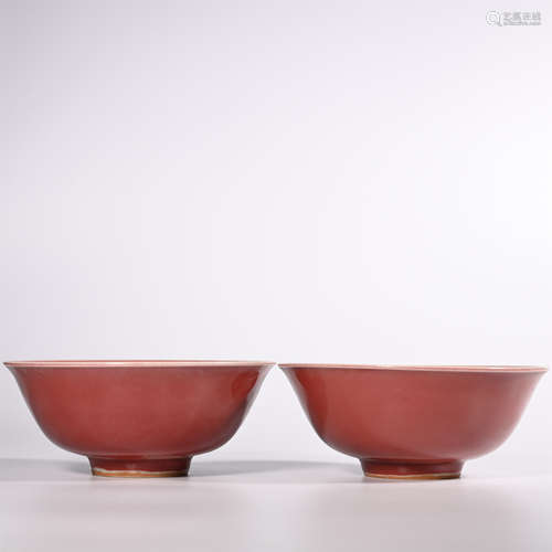 A pair of red glazed bowls in Xuande of Ming Dynasty