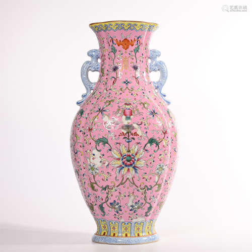 Qing Qianlong pastel vase with lotus pattern