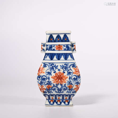 Qing Dynasty Qianlong blue and white vase with red color