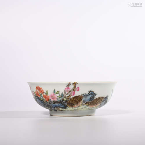 Qing Yongzheng famille rose bowl with flower and bird pattern