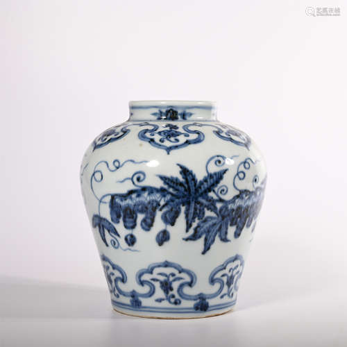 Ming Xuande blue and white pot