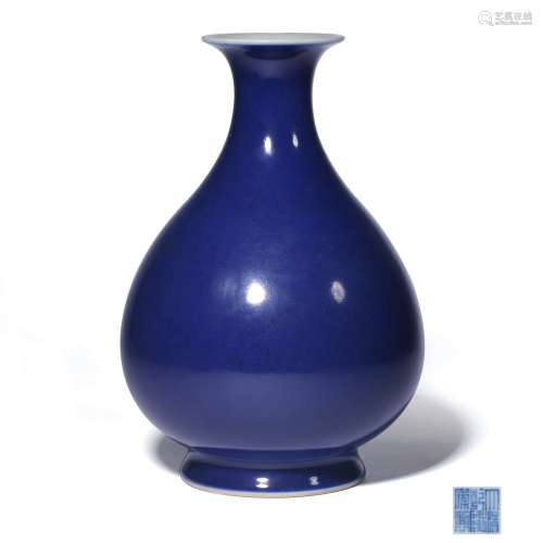 An Altar Blue Glaze Porcelain Vase, Qianlong Mark