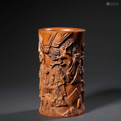 A Pine&Figure Carved Boxwood Brush Pot