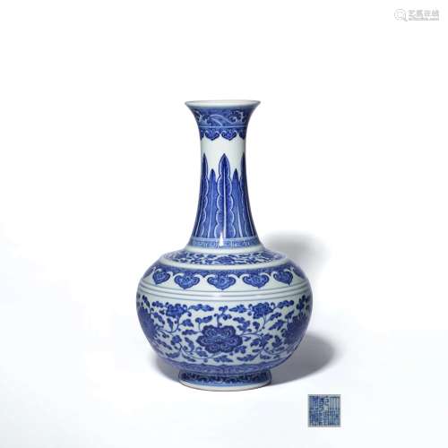 A Twining Lotus Pattern Porcelain Vase, Qianlong Mark
