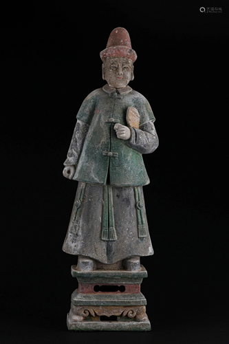 A CHINESE VINTAGE POTTERY MAN SHAPE FIGURINE