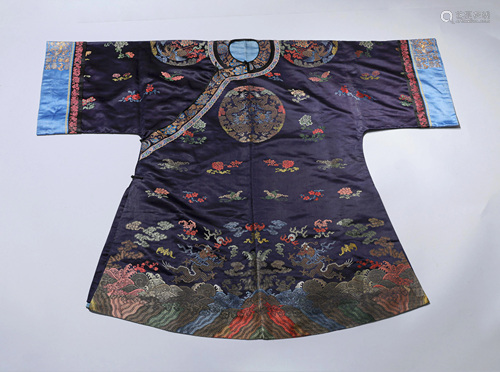 A CHINESE VINTAGE CLOTH