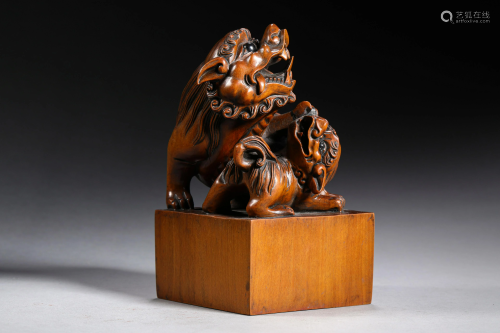 A CHINESE VINTAGE BOXWOOD SEAL