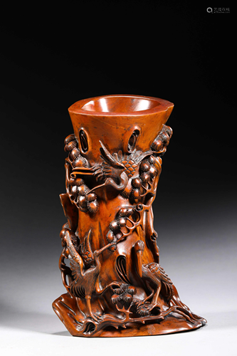 A CHINESE VINTAGE BOXWOOD BRUSH HOLDER