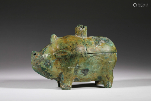 A CHINESE VINTAGE BRONZE PIG