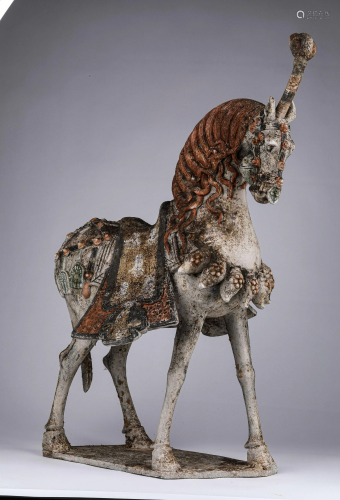 A CHINESE VINTAGE POTTERY DECORATIVE HORSE
