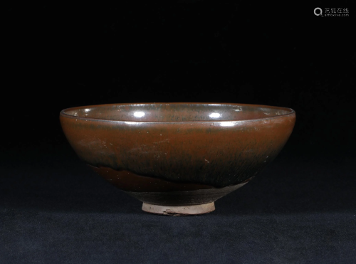 A DING YAO PURPLE GLAZE PORCELAIN BOWL