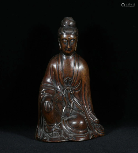 AN AGARWOOD GUAN YIN STATUE