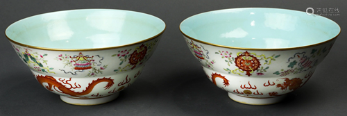 A pair of Chinese Famille Rose dragon bowls