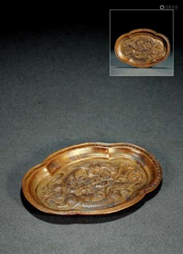 明·铜双螭龙纹海棠式香盘