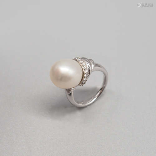 18K白金钻石珍珠戒指