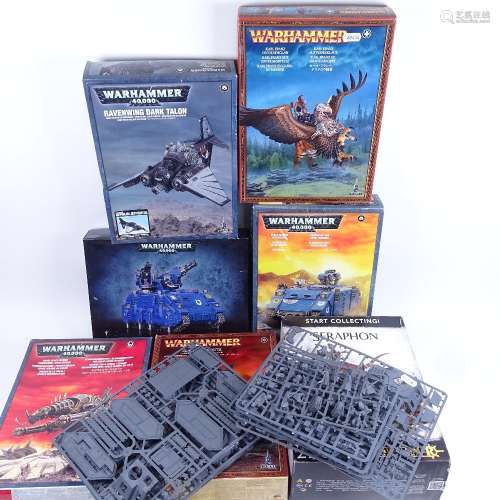 Various Games Workshop plastic assembly model toys, including Warhammer 40,000 (7 boxes)