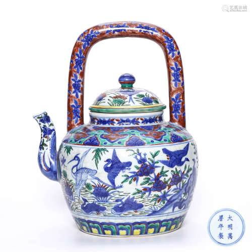 Wanli, Ming Dynasty, Colorful Mandarin Duck and Lotus Pond Pattern Portable Ewer