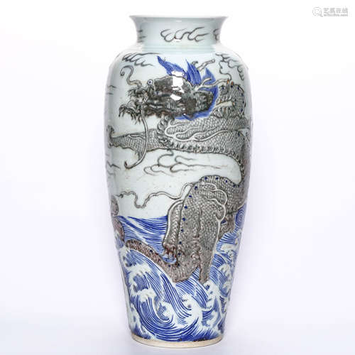 Qing Kangxi blue and white glaze red dragon pattern cylinder bottle