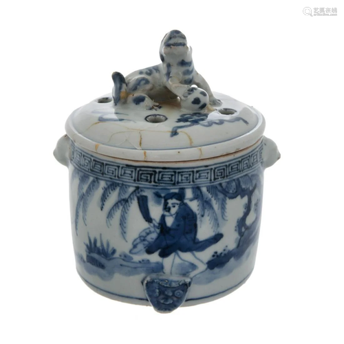 BLUE AND WHITE FOU LION BRAIZER