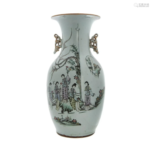 A CHINESE FAMILLE ROSE VASE