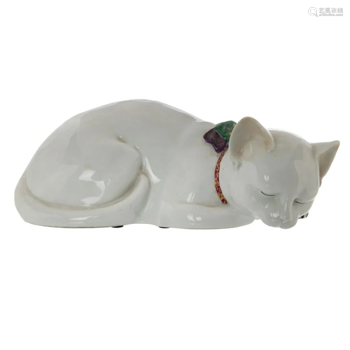 PORCELAIN FIGURE OF CAT