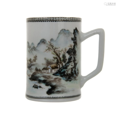 A CHINESE FAMILLE ROSE PORCELAIN CUP