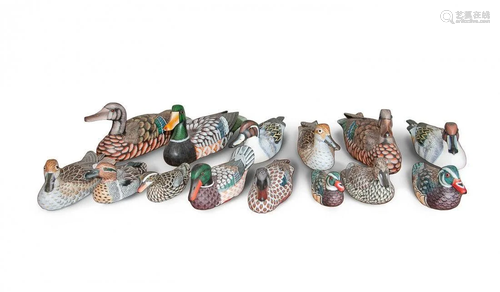 GROUP OF FOURTEEN WOOD CARVED PAINTED DUCKS