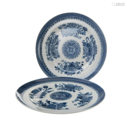 PAIR OF CHINESE BLUE AND WHITE PLATES,QING DYNASTY