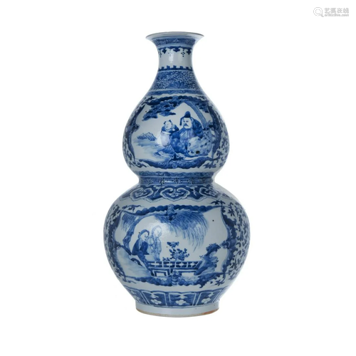 BLUE AND WHITE DOUBLE GOURD VASE