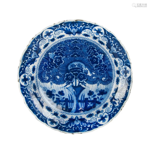 BLUE AND WHITE PEONY PLATE