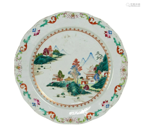 A CHINESE FAMILLE ROSE EXPORT PLATE