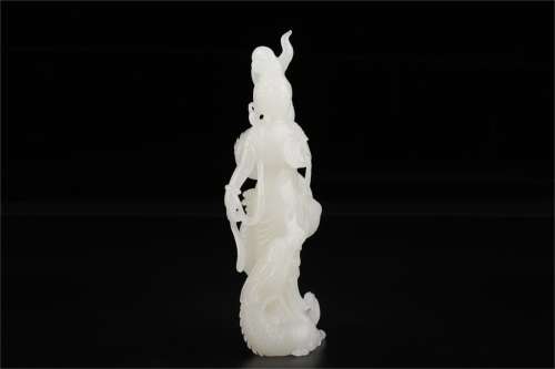 Hetian White Jade Statue of Avalokitesvara Riding on a Dragon  ,Qing Dynasty