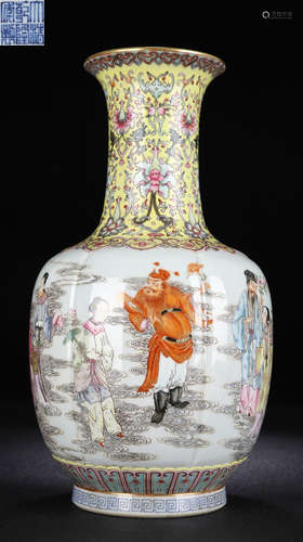 DAQINGQIANLONGNIANZHI MARK FAMILLE ROSE VASE