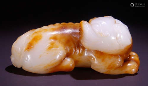 HETIAN JADE CARVED BEAST SHAPED PENDANT