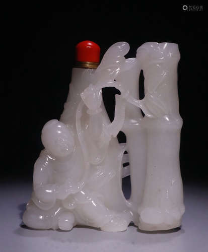 HETIAN JADE SEED CARVED SNUFF BOTTLE