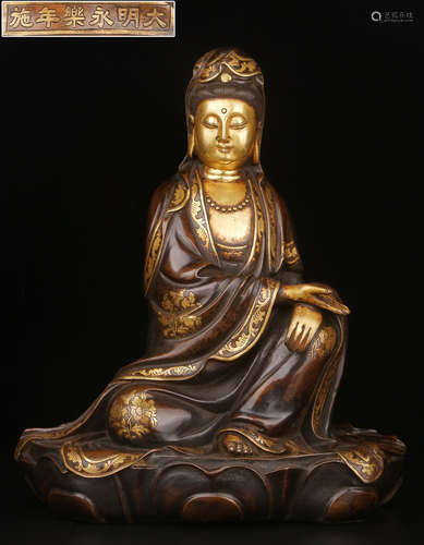 DAMINGYONGLENIANSHI MARK GILT BRONZE GUANYIN STATUE