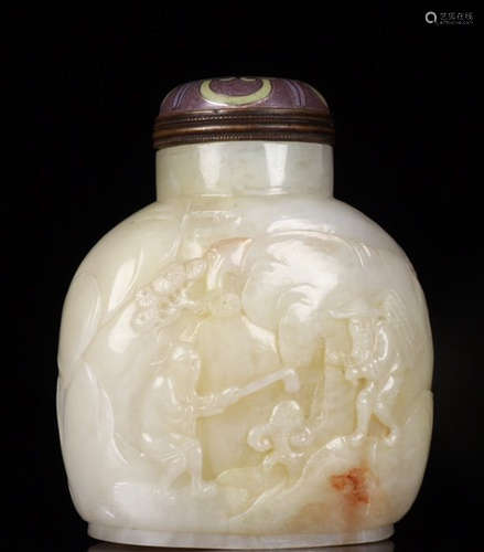 HETIAN JADE CARVED SNUFF BOTTLE