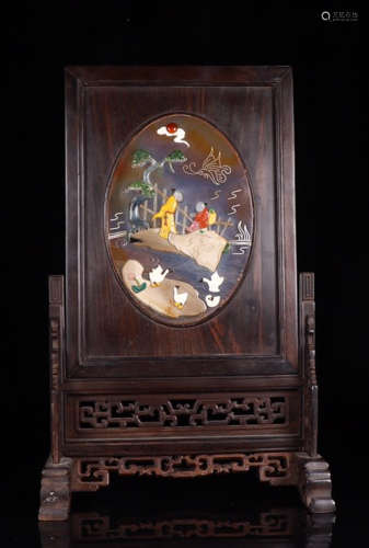 WOOD&AGATE CARVED FIGURE STORY PATTERN SCREEN