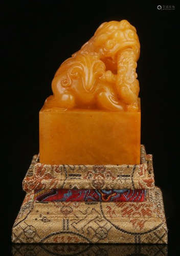 TIANHUANG STONE CARVED SEAL