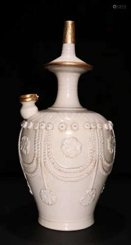 DINGYAO GLAZE CARVED VASE