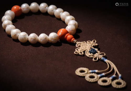 PERAL WITH CORAL AUSPICIOUS PATTERN BRACELET